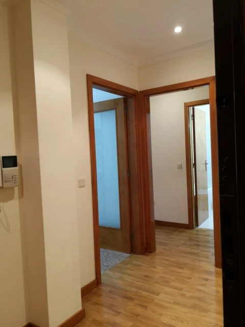 Apartamento T1 para Arrendamento em Paranhos