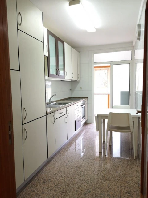 Apartamento T1 para Arrendamento em Paranhos
