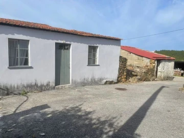 Moradia T1 para Venda em Oliveira do Mondego e Travanca do Mondego