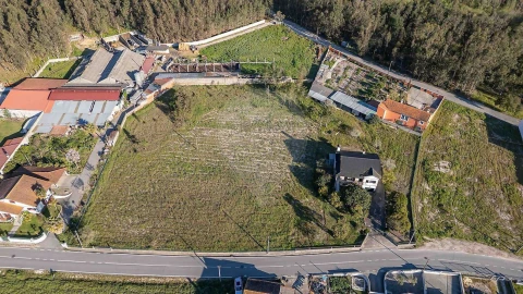 Moradia T4 para Venda em Ferreira-A-Nova