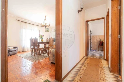 Moradia T4 para Venda em Ferreira-A-Nova