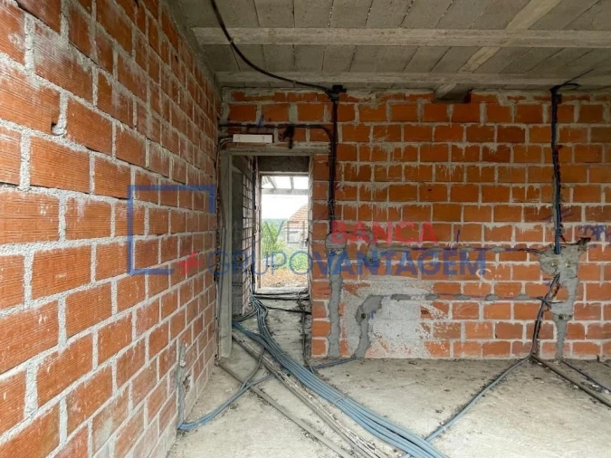 Moradia T4 para Venda em Beijos Foto 3