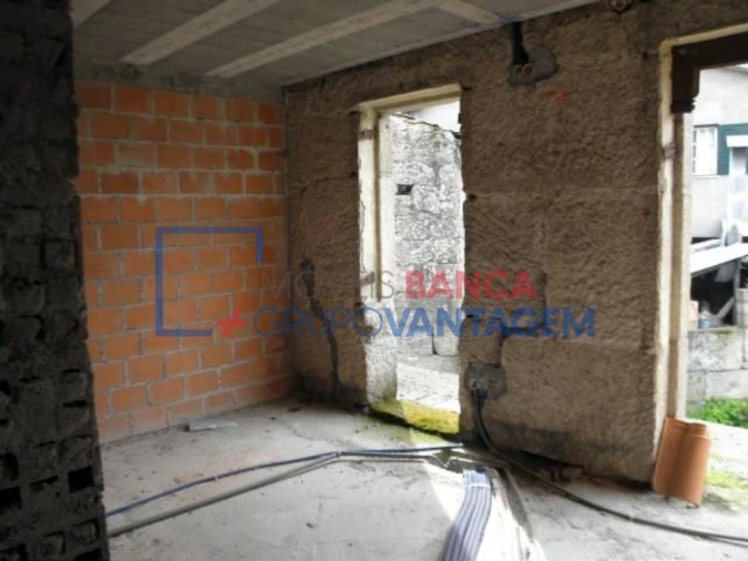 Moradia T4 para Venda em Beijos Foto 10
