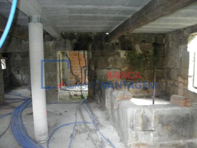 Moradia T4 para Venda em Beijos Foto 11