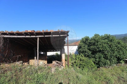 Moradia T4 para Venda em Pombeiro da Beira