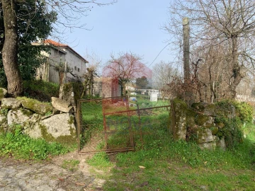Terreno para Venda em Vila Verde e Barbudo