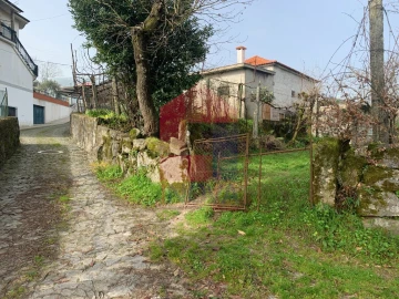 Terreno para Venda em Vila Verde e Barbudo