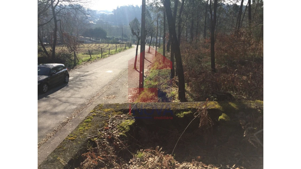 Terreno para Venda em Sabariz Foto 9