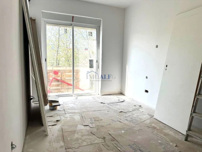 Apartamento T2 para Venda em Barreiro e Lavradio Foto 10