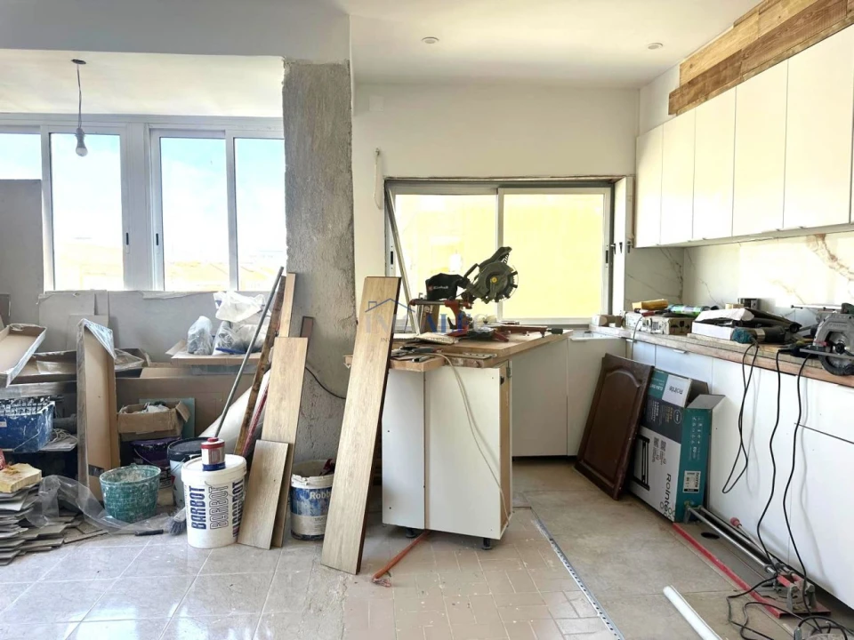 Apartamento T2 para Venda em Barreiro e Lavradio Foto 3