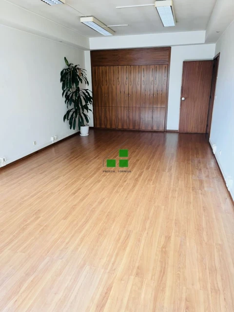Loja para Arrendamento em Paranhos