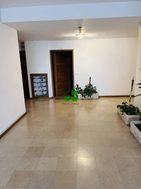 Loja para Arrendamento em Paranhos