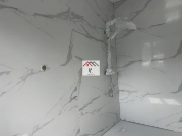 Moradia T5 para Venda em Santo Antonio dos Olivais