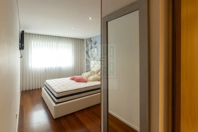 Apartamento T3 para Arrendamento em Campanhã