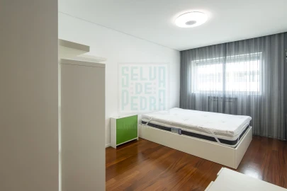 Apartamento T3 para Arrendamento em Campanhã