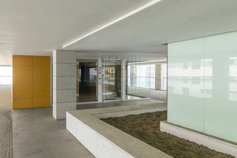 Apartamento T3 para Arrendamento em Campanhã Foto 46