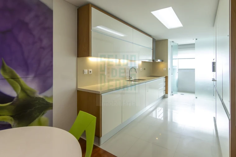 Apartamento T3 para Arrendamento em Campanhã Foto 19