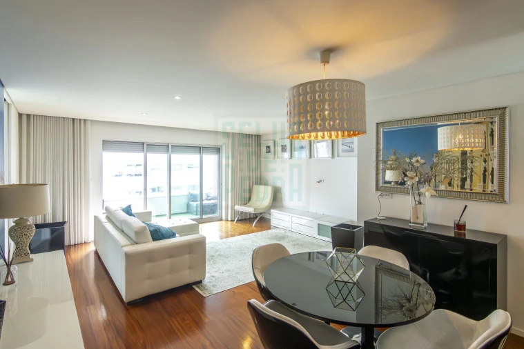 Apartamento T3 para Arrendamento em Campanhã Foto 10