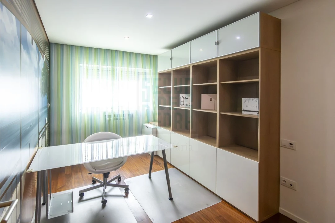 Apartamento T3 para Arrendamento em Campanhã Foto 30