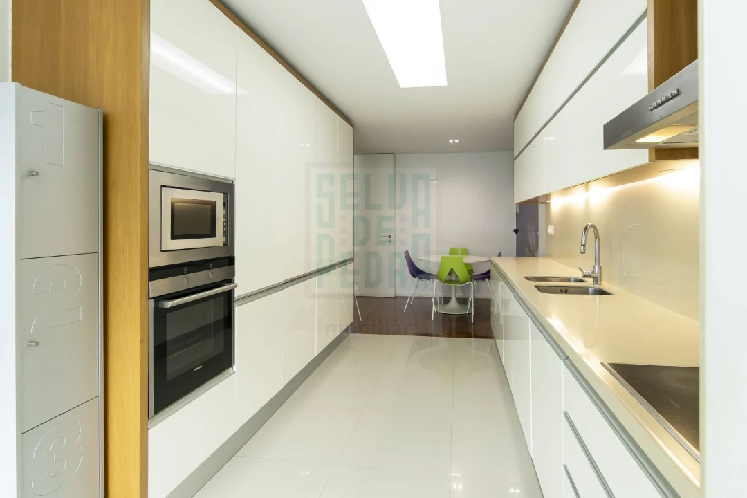 Apartamento T3 para Arrendamento em Campanhã Foto 16