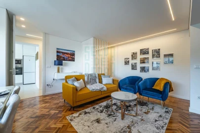 Apartamento T4 para Venda em Cedofeita, Santo Ildefonso, Sé, Miragaia, São Nicolau e Vitória