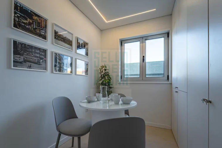 Apartamento T4 para Venda em Cedofeita, Santo Ildefonso, Sé, Miragaia, São Nicolau e Vitória Foto 8