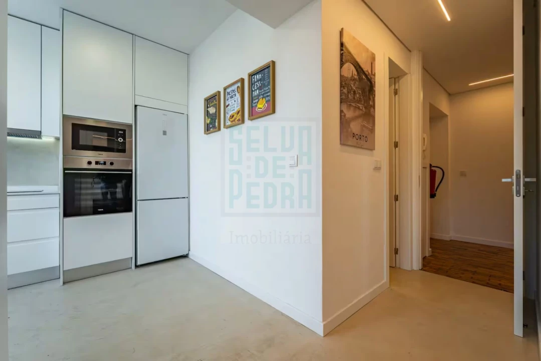 Apartamento T4 para Venda em Cedofeita, Santo Ildefonso, Sé, Miragaia, São Nicolau e Vitória Foto 6
