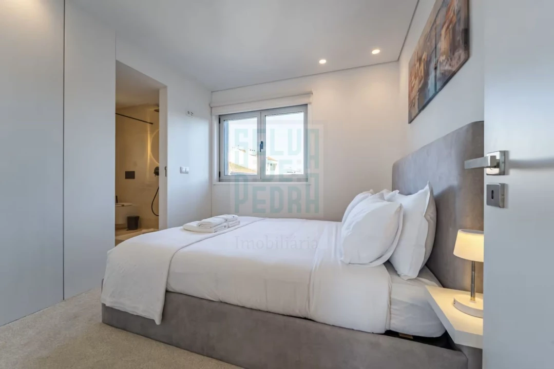 Apartamento T4 para Venda em Cedofeita, Santo Ildefonso, Sé, Miragaia, São Nicolau e Vitória Foto 12