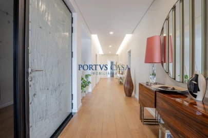 Moradia T4 para Venda em Sande