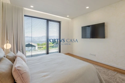 Moradia T4 para Venda em Sande