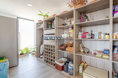 Moradia T4 para Venda em Sande