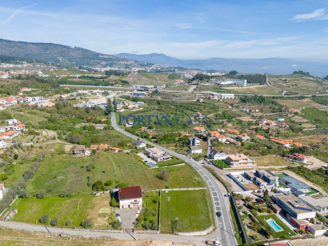 Moradia T4 para Venda em Sande Foto 73