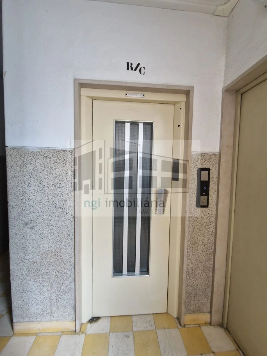 Apartamento T4 para Venda em Olivais Foto 23
