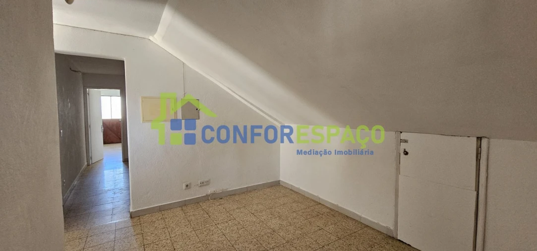 Apartamento T2 para Arrendamento em Castelo Branco Foto 4