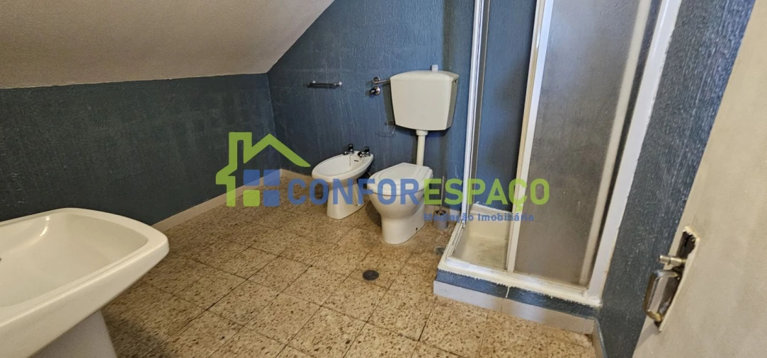 Apartamento T2 para Arrendamento em Castelo Branco Foto 5
