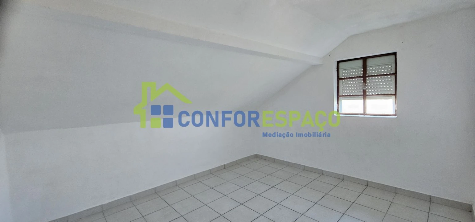 Apartamento T2 para Arrendamento em Castelo Branco Foto 7
