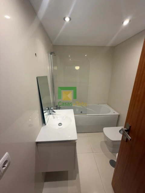 Apartamento T1 para Venda em Glória e Vera Cruz