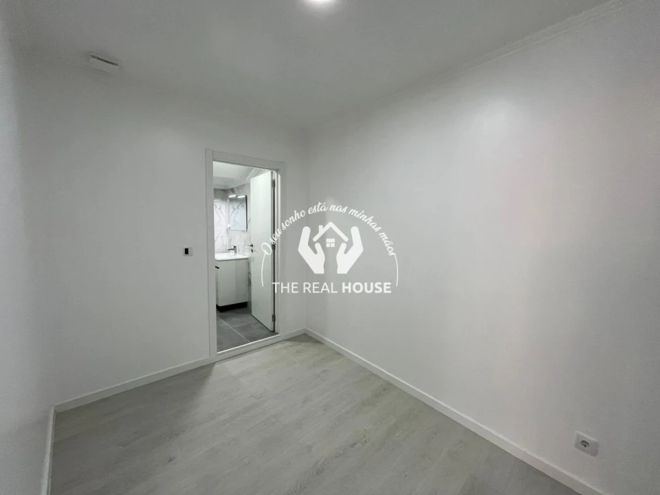 Apartamento T1 para Venda em Funchal (São Pedro) Foto 14