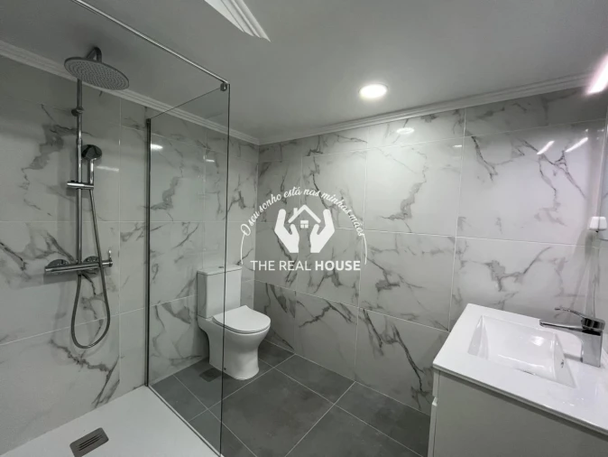 Apartamento T1 para Venda em Funchal (São Pedro) Foto 16