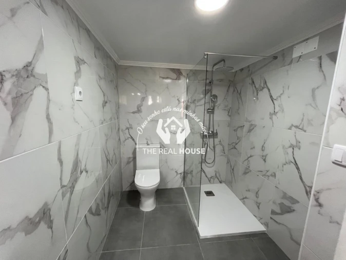 Apartamento T1 para Venda em Funchal (São Pedro) Foto 12