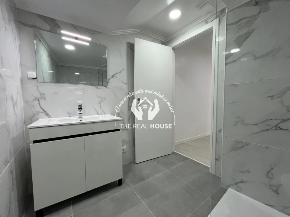 Apartamento T1 para Venda em Funchal (São Pedro) Foto 21