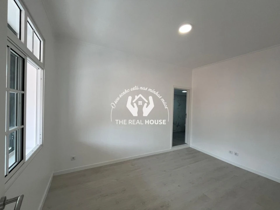 Apartamento T1 para Venda em Funchal (São Pedro) Foto 10