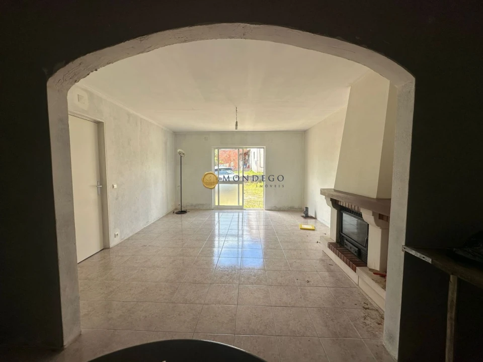 Moradia T2 para Venda em Semide e Rio Vide Foto 5