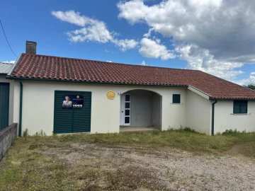 Moradia T2 para Venda em Semide e Rio Vide