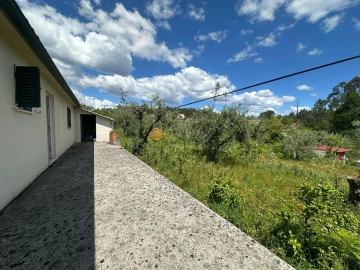 Moradia T2 para Venda em Semide e Rio Vide