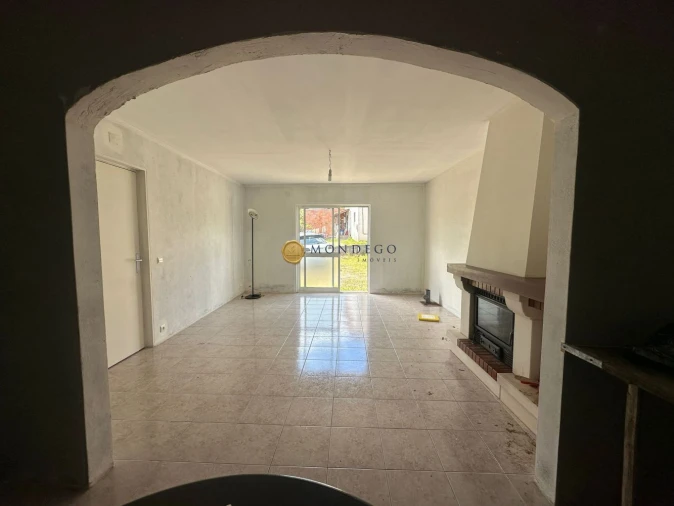Moradia T2 para Venda em Semide e Rio Vide Foto 5