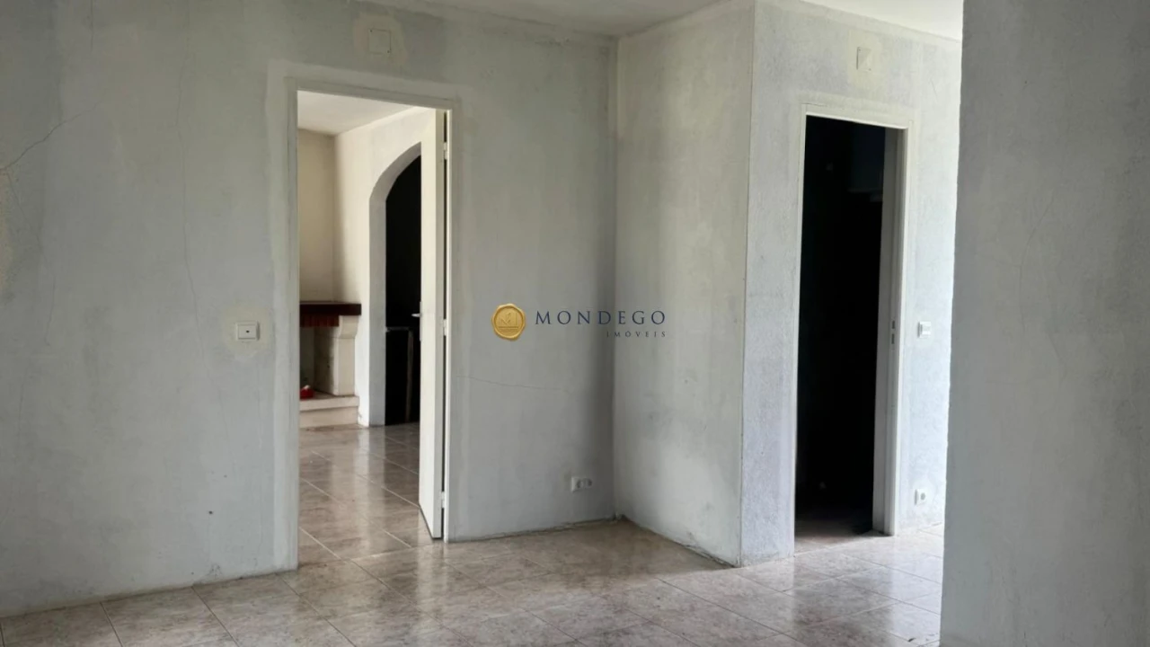 Moradia T2 para Venda em Semide e Rio Vide Foto 16