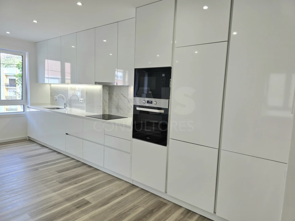 Apartamento T2 para Venda em Nazare Foto 7