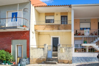 Moradia T2 para Venda em Vila Verde dos Francos