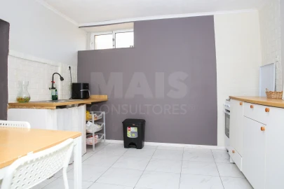 Moradia T2 para Venda em Vila Verde dos Francos